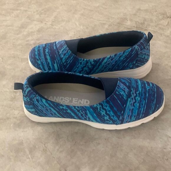 Lands End Navy Slip On Sneakers Size 8 - Picture 3 of 7